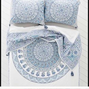 Urban Outfitters Bedding!